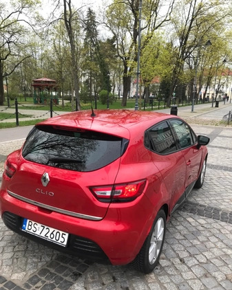 Renault Clio cena 38000 przebieg: 30000, rok produkcji 2018 z Suwałki małe 352